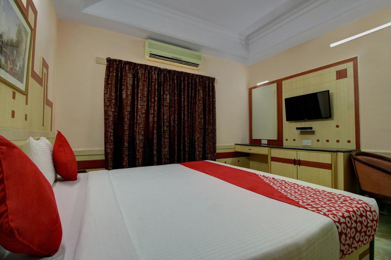 Vaccinated Staff - Collection O 13595 Vt Residency Hotel Bangalore Exterior photo