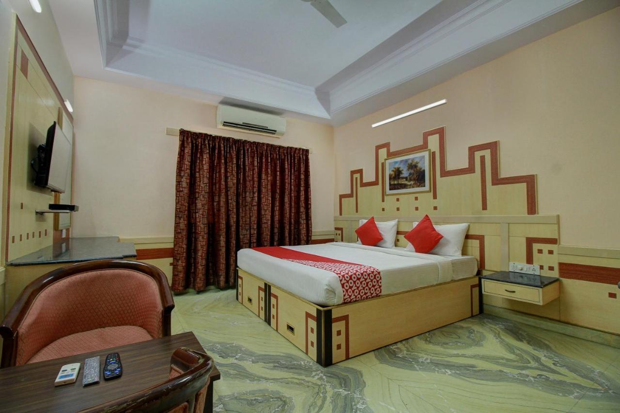 Vaccinated Staff - Collection O 13595 Vt Residency Hotel Bangalore Exterior photo
